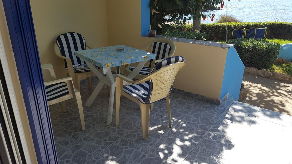 Apolloneia Apartments Frangokastello Extérieur photo